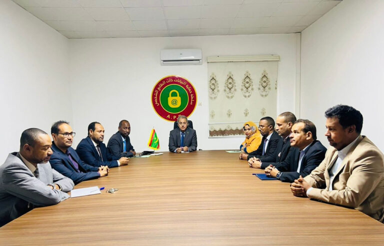 تسلم الأمين العام الجديد لسلطة حماية البيانات لمهامه